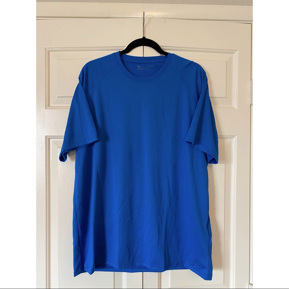 Men’s Under Armor shirt